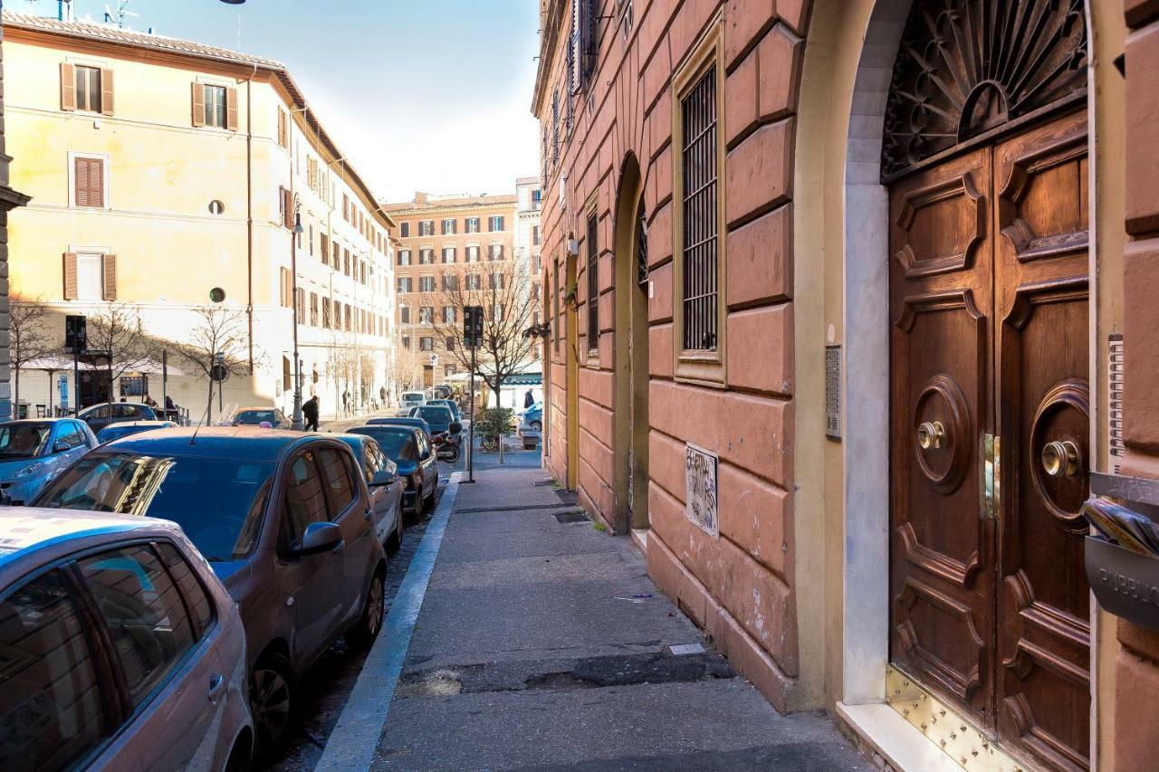 Boutique Domus Trastevere Bertani Rome Exterior photo